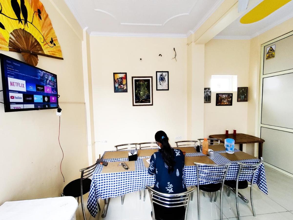 Ubex Home Rishīkesh Exteriör bild